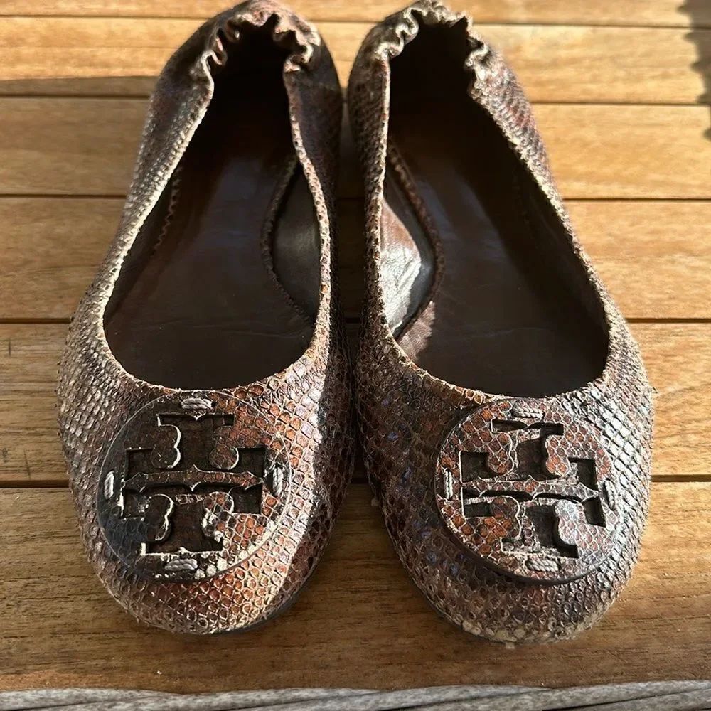 Tory Burch Snakeskin Flat Shoes 8